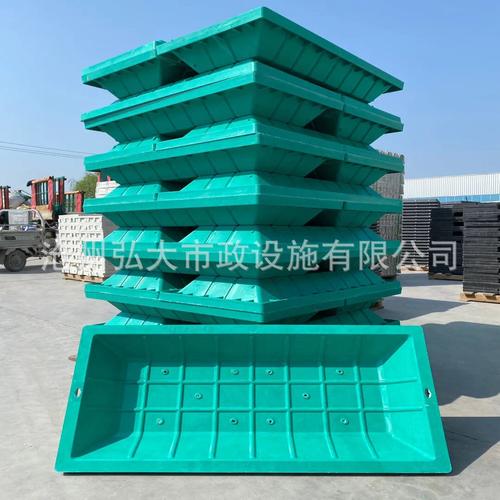 主营产品:铸铁井盖;树脂井盖;铸铁篦子;树脂篦子;雨水篦子;玻璃缸子